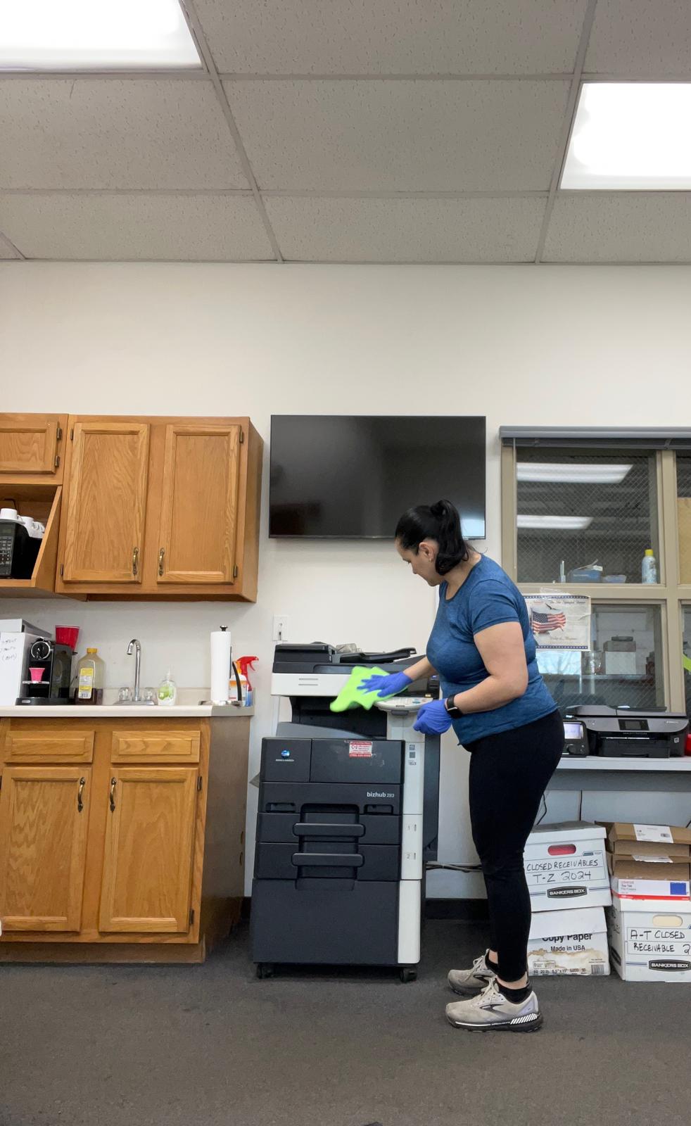 Peachy Clean team at work